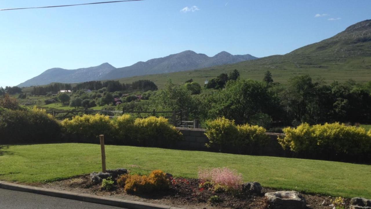 مبيت وإفطار ريسيس Railway View - Connemara المظهر الخارجي الصورة