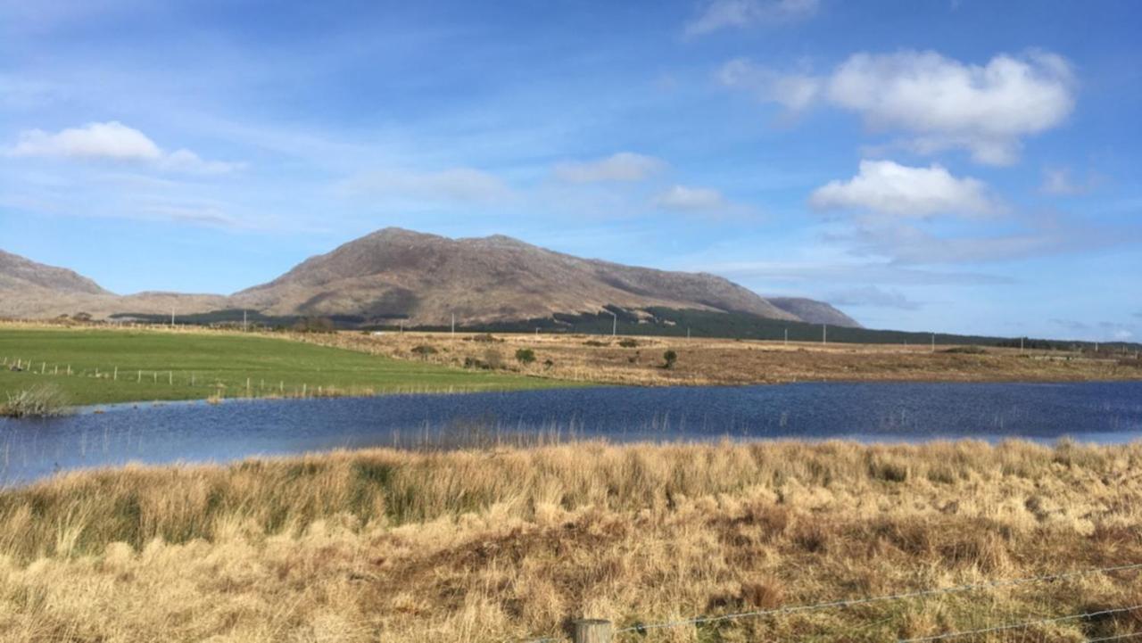 مبيت وإفطار ريسيس Railway View - Connemara المظهر الخارجي الصورة